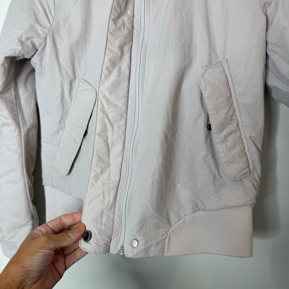 Lululemon Women’s Reversible Bomber Jacket in Pale Blush Pink size 4 - Picture 7 of 16